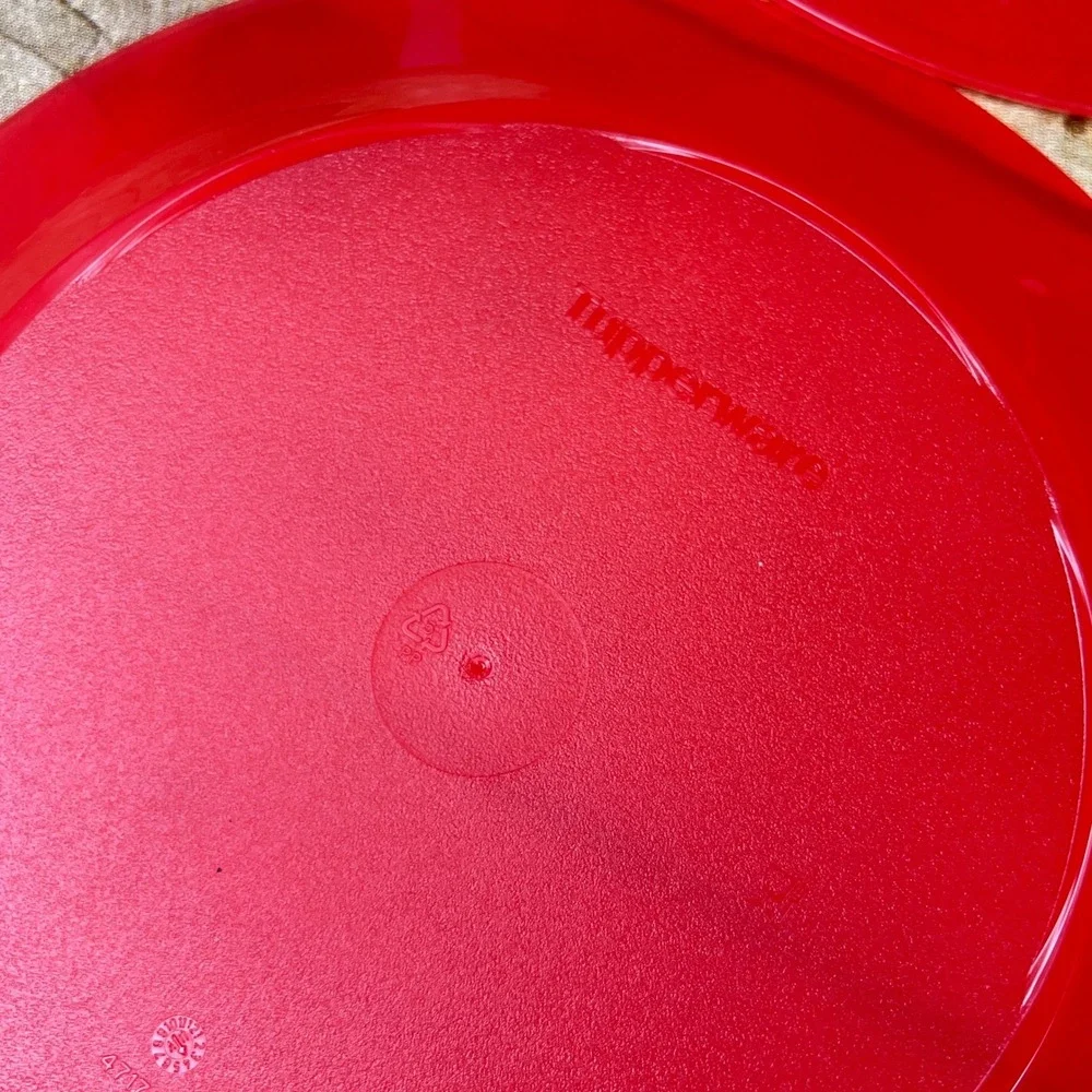 Tupperware  Luncheon Dessert  Plates Open House RED  8 in Set of 6